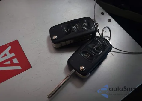 2012 Volkswagen Jetta 2.5L Se z USA, uszkodzony, nr VIN 3VWDP7AJ1CM338101